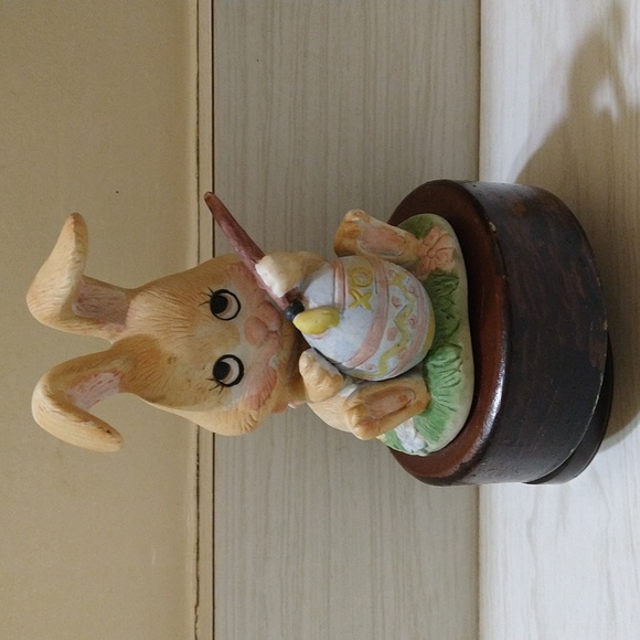 Price Products Other - Vintage Price Products Musical Rotating Bunny Painting Easter Egg